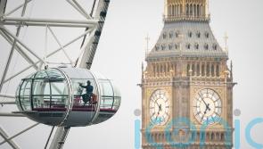 London Eye gets spring clean to mark start of the season