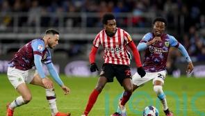 Leaders Burnley held to goalless draw at home by dogged Sunderland