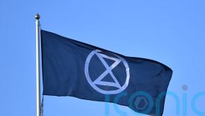 London Marathon fans urged to avoid Parliament amid Extinction Rebellion protest