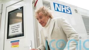 Rod Stewart ‘supports doctors’ strikes’ and wants to pay for more hospital scans