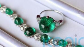 Jewellery that belonged to Wallis Simpson sells for £42,000 at auction