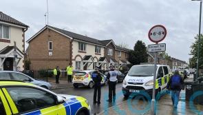 Suspect in police stand-off murder dies in hospital