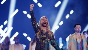 Sam Ryder brings on dancers with disabilities and prosthetics in Eurovision set