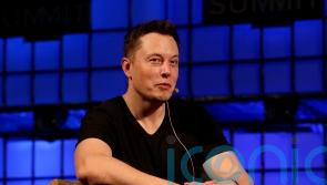 Elon Musk must still have his tweets approved by Tesla lawyer, court rules