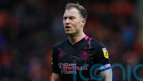 Ashley Barnes to join Norwich after Burnley exit