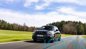 Mini celebrates manual gearbox with new 1to6 Edition