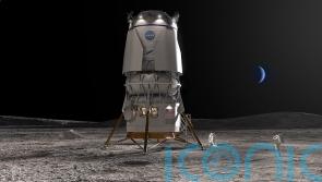 Nasa picks Bezos’ Blue Origin to build lunar landers for moonwalkers