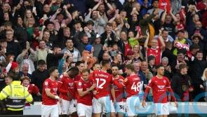 Barnsley beat Bolton to set up League One play-off final derby against Owls