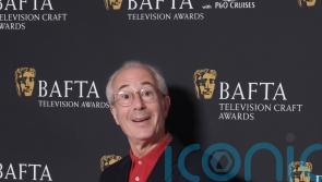Ben Elton says theatre audiences should ‘apply their manners’