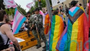 Thousands march in Jerusalem Pride parade