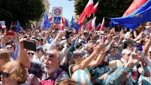 Hundreds of thousands join anti-government march in Poland