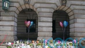Ashes rivals unite in honour of Nottingham victims on opening day of series