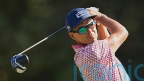 US Open Wrap: Rickie Fowler nails 70 foot putt, shares lead with Wyndham Clark