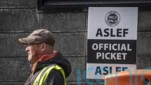 Government accuses peers of seeking to delay controversial strike reforms