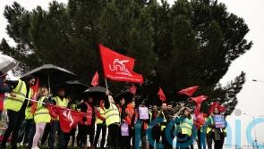 Heathrow Airport security officers dispute ends with new pay deal