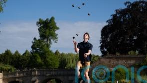 Cambridge University student becomes juggling world record holder