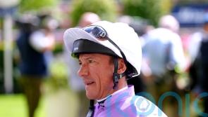 Dettori backing Lezoo to provide perfect return at Newbury