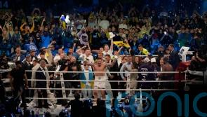Oleksandr Usyk knocks out Daniel Dubois in ninth to retain heavyweight titles