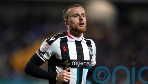 Mariners see off Gills with ruthless first-half display at Blundell Park