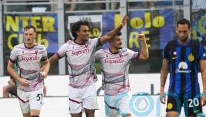 Bologna battle back to hold Inter