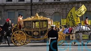 Anti-monarchists chant ‘what a waste of money’ as King opens Parliament