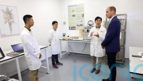 William meets scientists fighting wildlife poachers and traffickers