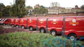 Royal Mail reveals staff bonus of up to £500 as half-year losses mount