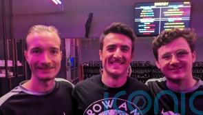 Friends target rowing world record to raise awareness of mental health challenge