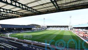Hibernian hold on to see off Dundee at Dens Park