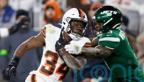 Cleveland Browns beat New York Jets to clinch play-off berth