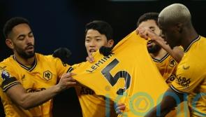 Wolves breeze past struggling Everton for third straight Premier League victory
