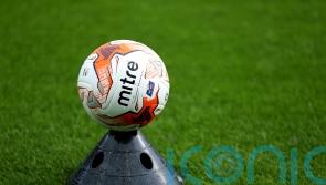 Sutton snatch dramatic point thanks to Tope Fadahunsi