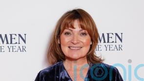 TV presenter Lorraine Kelly unveiled as Owl on The Masked Singer