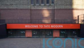 Man dies after falling from Tate Modern gallery