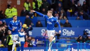 Injury-time goal earns Everton a point from thrilling clash with Spurs