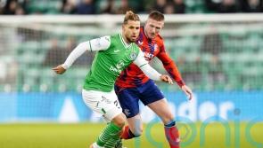 Neil Warnock still seeking first Premiership win as Aberdeen draw with Hibernian