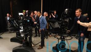 Rishi Sunak and Jeremy Hunt turn tables on media and get behind TV cameras