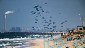 Israel and Hamas dig in as international pressure builds for a ceasefire in Gaza