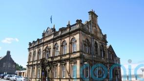 Council leader decided by cutting cards