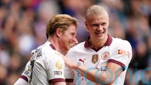 Manchester City keep up pressure on title rivals with win at Crystal Palace