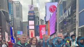 Woman reunited with Irishmen five years after taking viral photo in Times Square