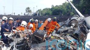 Two Malaysian military helicopters collide and crash, killing 10 people on board