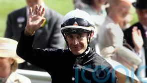 Tributes pour in for Olivier Peslier following final rides