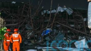 Collapsed billboard leaves three dead and 59 injured after heavy rains in Mumbai