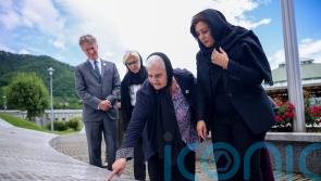 UN approves resolution to commemorate 1995 Srebrenica massacre annually