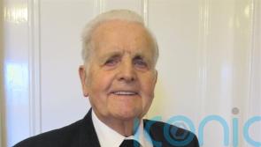 D-Day veteran recalls first learning of invasion as he made his way to beaches