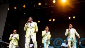 Singer claims hospital thought he was mentally ill and not member of Four Tops