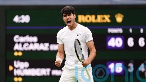 Carlos Alcaraz reaches Wimbledon quarter-final despite issues with serve