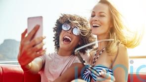 These are the mistakes you&rsquo;re making when charging your phone