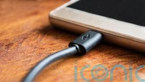 Tips and tricks for making your smartphone&rsquo;s battery last longer